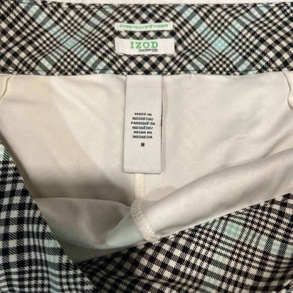IZOD XFG Womens Size 8 Black Plaid Golf Skort Pleated Side Zipper - Picture 6 of 8